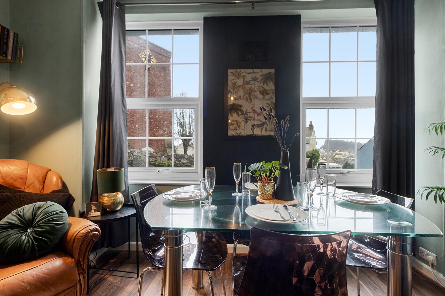 Stylish 2 Bed Apartment Near Beach, Parking, Wifi, Netflix Teignmouth Buitenkant foto