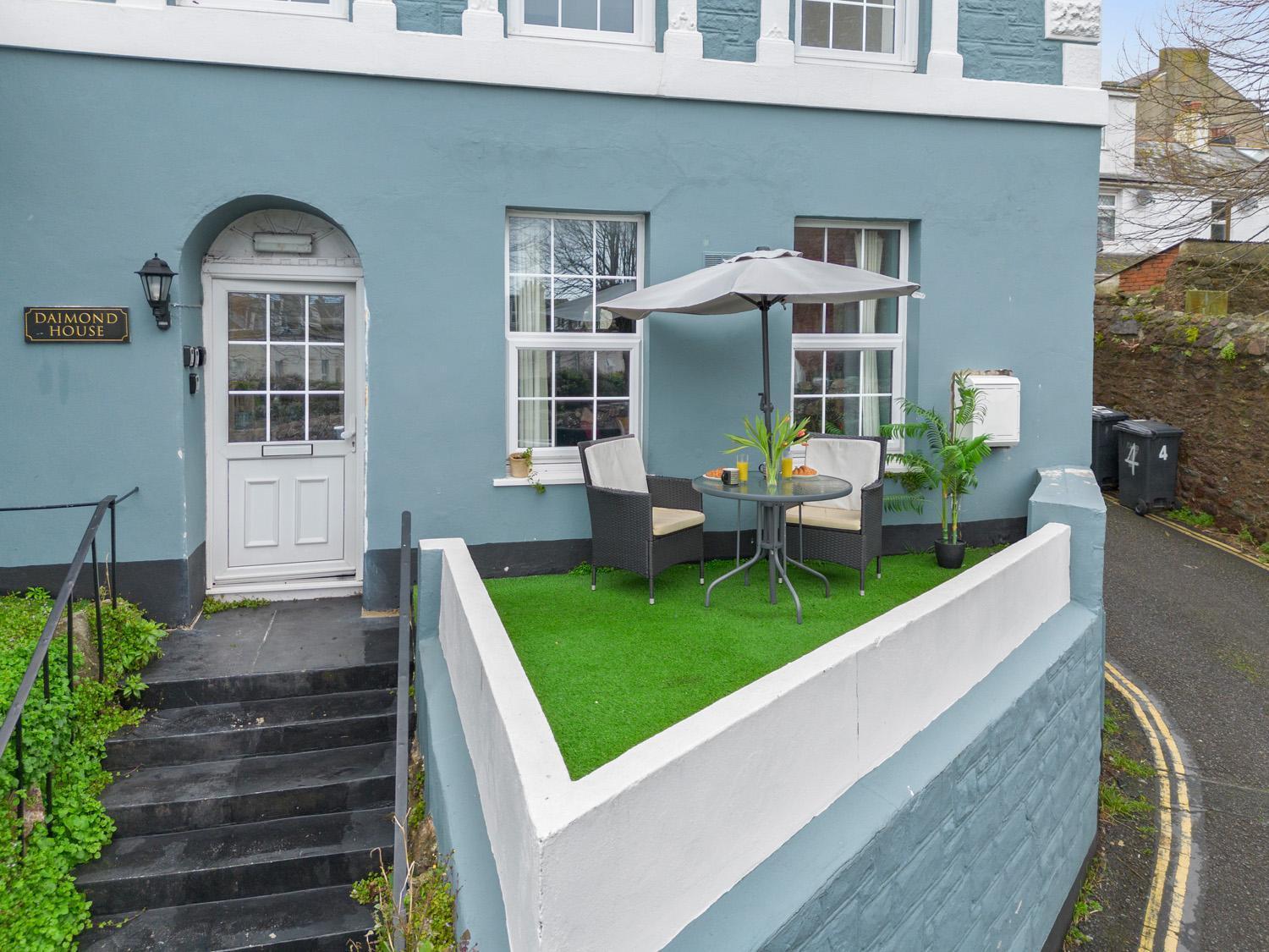 Stylish 2 Bed Apartment Near Beach, Parking, Wifi, Netflix Teignmouth Buitenkant foto