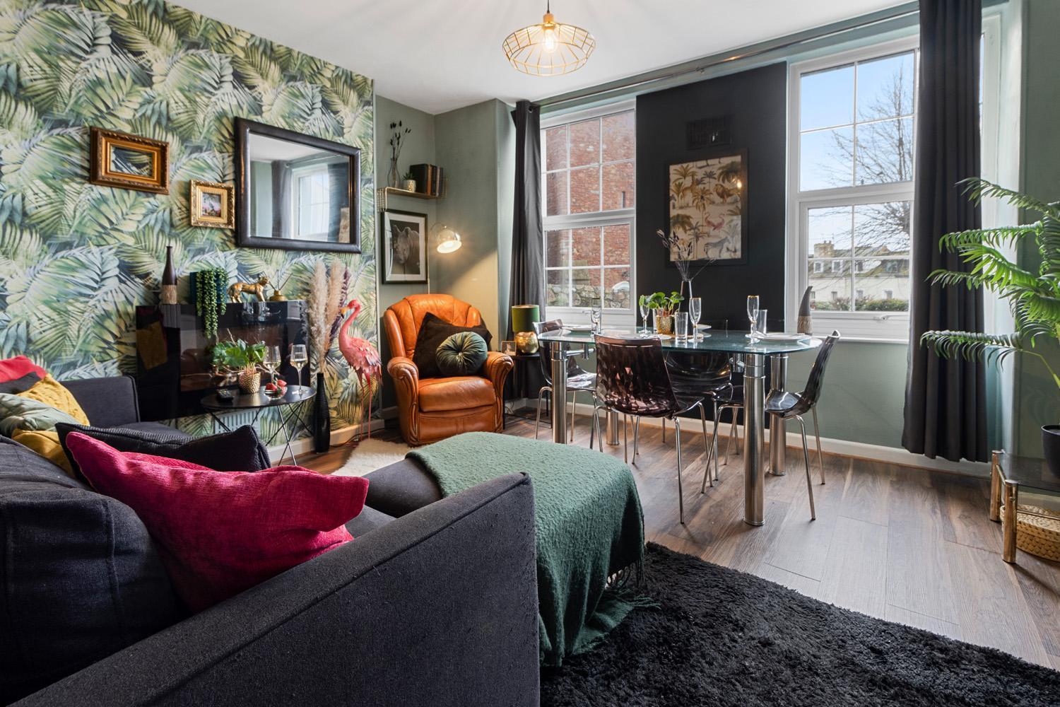 Stylish 2 Bed Apartment Near Beach, Parking, Wifi, Netflix Teignmouth Buitenkant foto